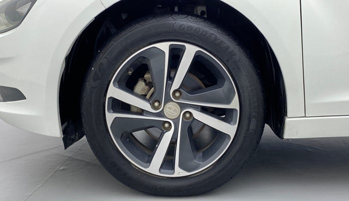 2021 Tata ALTROZ XZ 1.5 RTQ, Diesel, Manual, 31,899 km, Left Front Wheel
