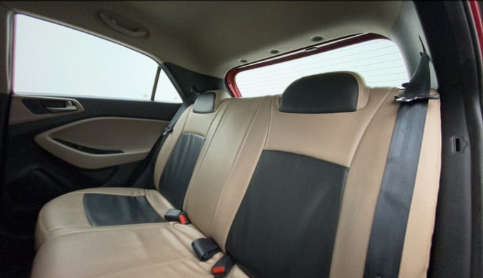 2016 Hyundai Elite i20 SPORTZ 1.2, Petrol, Manual, 39,004 km, Right Side Rear Door Cabin