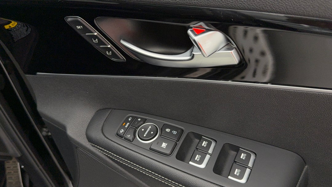 2019 Kia Sorento Gt-line (4x4), Automatic, 93462 km, Drivers Side Door Panel Controls