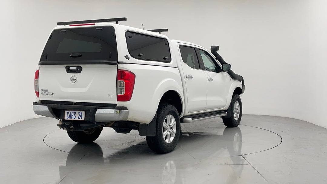 2015 Nissan Navara St (4x4), Automatic, 136655 km, Right Back Diagonal (45- Degree) View