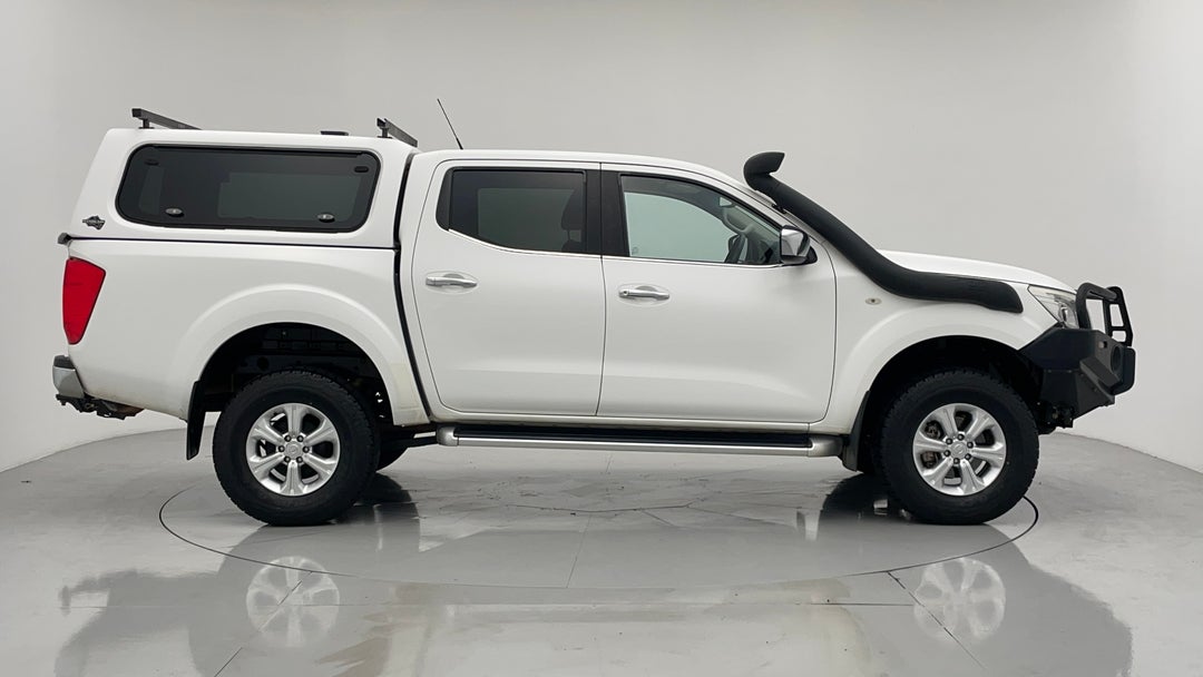 2015 Nissan Navara St (4x4), Automatic, 136655 km, Right Side View