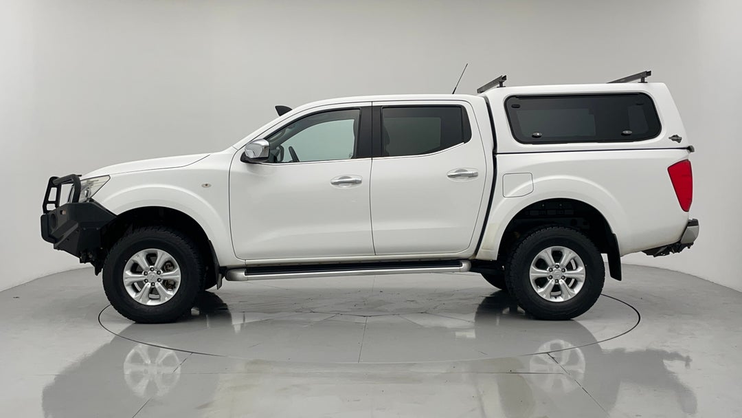 2015 Nissan Navara St (4x4), Automatic, 136655 km, Left Side View