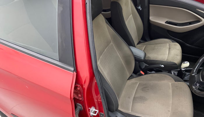 2015 Hyundai Elite i20 ASTA 1.2, Petrol, Manual, 65,092 km, Driver-side door - Beading has minor damage