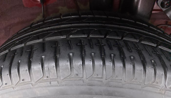 2015 Hyundai Elite i20 ASTA 1.2, Petrol, Manual, 65,092 km, Left Rear Tyre Tread