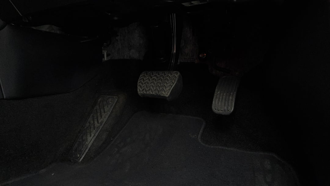 2023 Toyota Corolla Ascent Sport Hybrid, Automatic, 59370 km, Pedals and Footmat