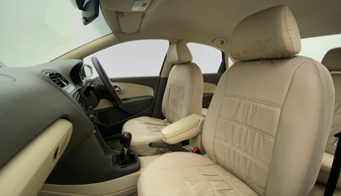2013 Volkswagen Vento COMFORTLINE MT PETROL, Petrol, Manual, 50,898 km, Right Side Front Door Cabin