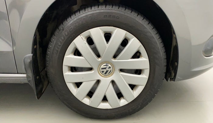 2013 Volkswagen Vento COMFORTLINE MT PETROL, Petrol, Manual, 50,898 km, Right Front Wheel