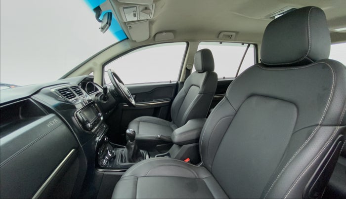 2017 Tata Hexa Varicor 400 XT, Diesel, Manual, 48,167 km, Right Side Front Door Cabin