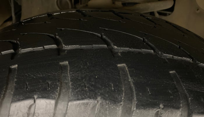2017 Tata Hexa Varicor 400 XT, Diesel, Manual, 48,167 km, Right Front Tyre Tread