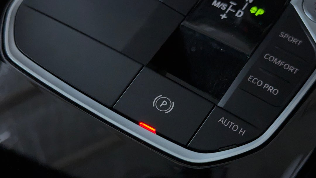 2022 BMW 1 M135i Xdrive, Automatic, 30263 km, Handbrake