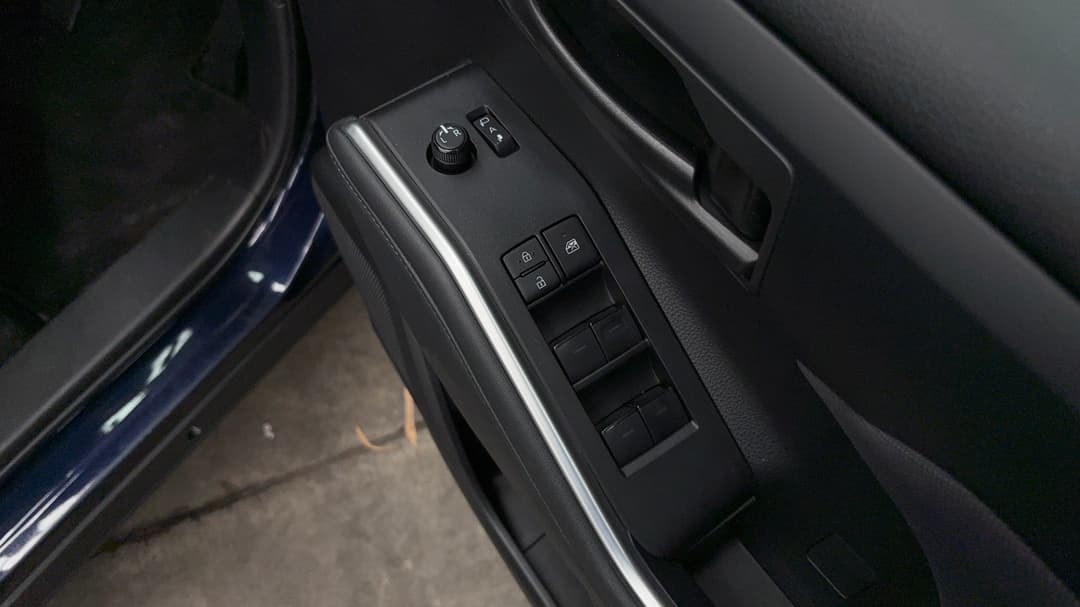 2022 Toyota Kluger Gx 2WD, Automatic, 62212 km, Drivers Side Door Panel Controls