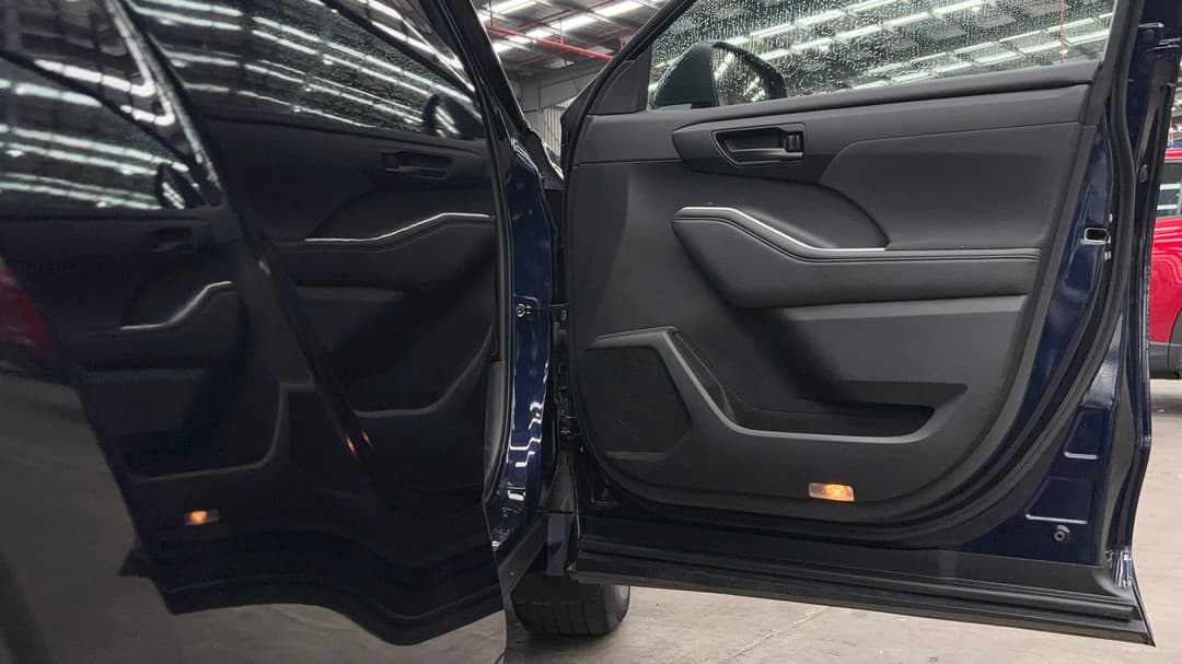 2022 Toyota Kluger Gx 2WD, Automatic, 62212 km, Speaker View
