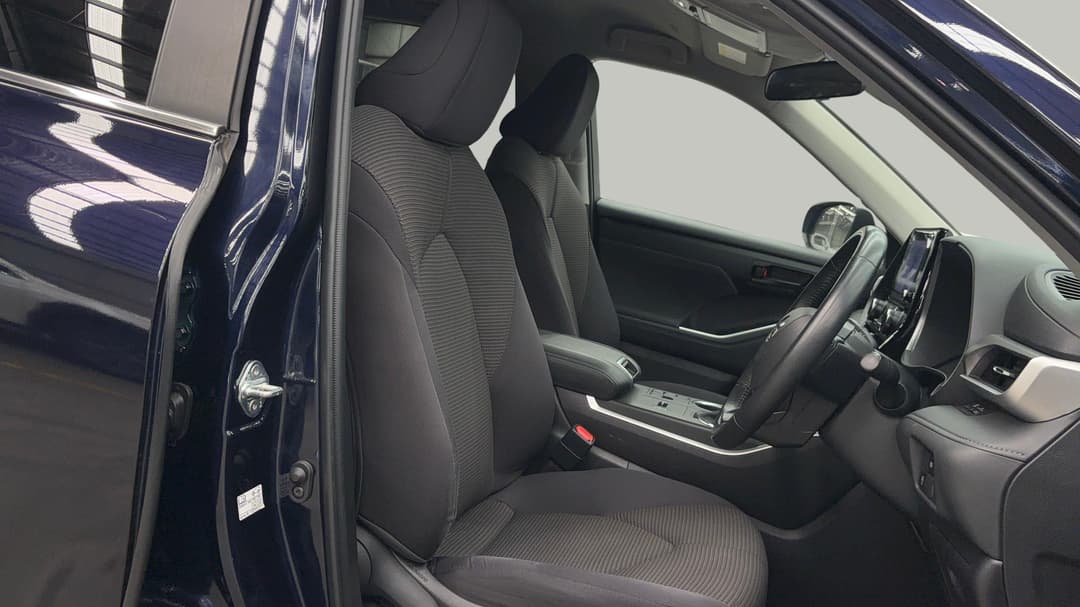 2022 Toyota Kluger Gx 2WD, Automatic, 62212 km, Right Side Front Door Cabin View