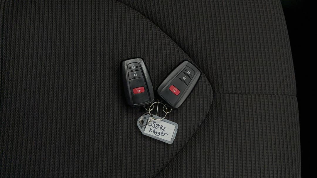 2022 Toyota Kluger Gx 2WD, Automatic, 62212 km, Key Close-up