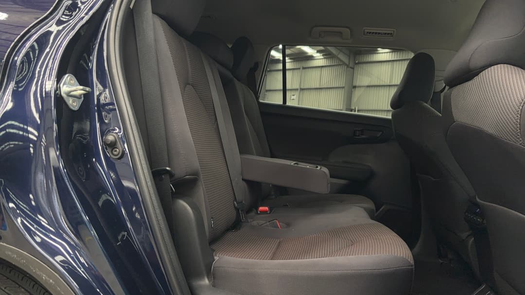 2022 Toyota Kluger Gx 2WD, Automatic, 62212 km, Right Side Rear Door Cabin View