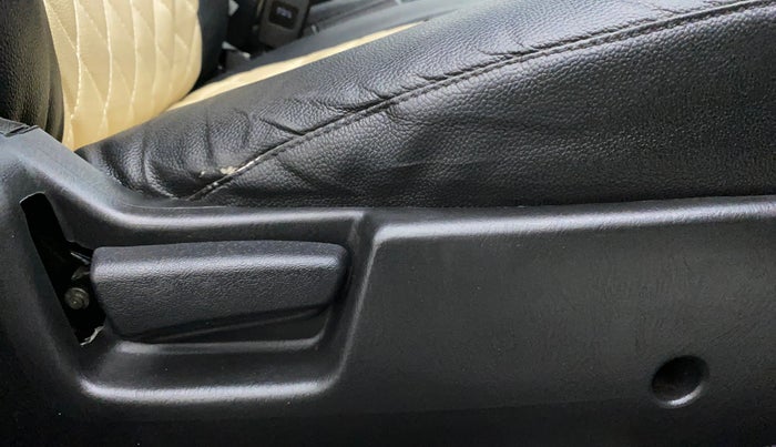 2019 Maruti Alto LXI, Petrol, Manual, 10,180 km, Driver Side Adjustment Panel