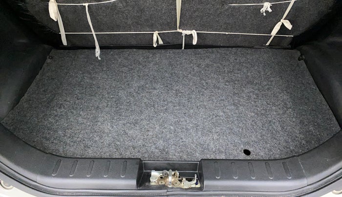 2019 Maruti Alto LXI, Petrol, Manual, 10,180 km, Boot Inside
