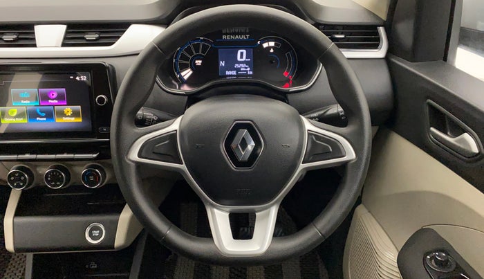 2020 Renault TRIBER RXZ AT, Petrol, Automatic, 25,514 km, Steering Wheel Close Up