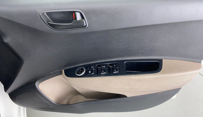 2016 Hyundai Grand i10 MAGNA 1.2 VTVT, Petrol, Manual, 23,914 km, Driver Side Door Panels Control