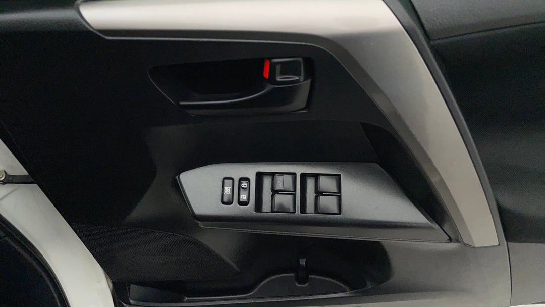 2018 Toyota RAV4 Gx (4x4), Automatic, 106869 km, Drivers Side Door Panel Controls