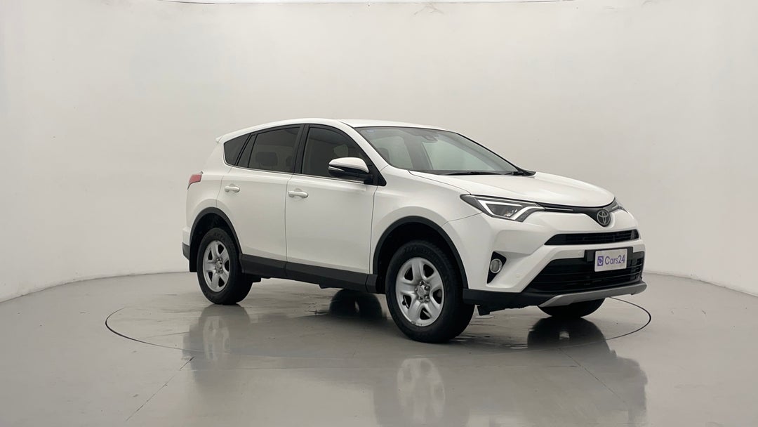 2018 Toyota RAV4 Gx (4x4), Automatic, 106869 km, Right Front Diagonal (45- Degree) View