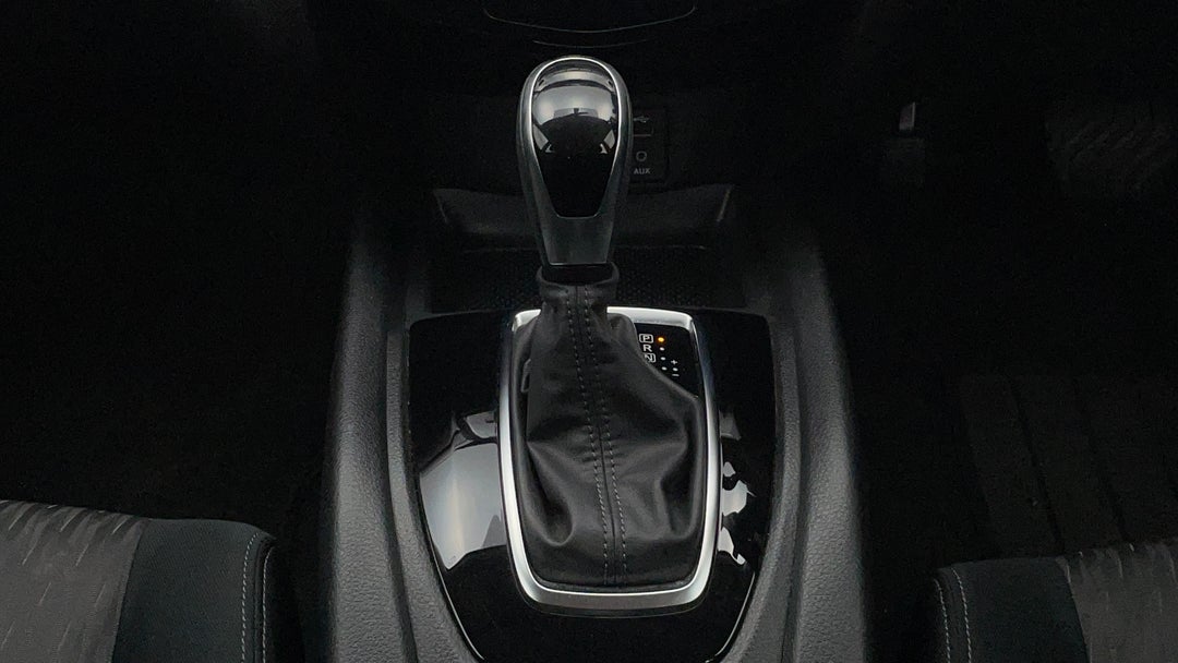 2020 Nissan X-trail St 7 Seat (2wd) (5yr), Automatic, 67596 km, Gear Lever 