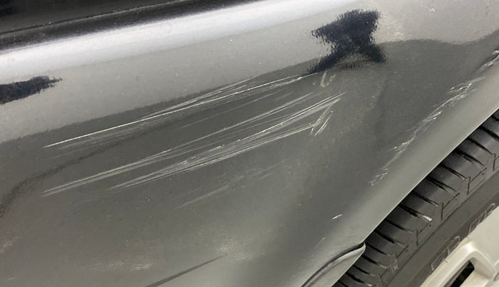 2019 Mahindra Scorpio S9, Diesel, Manual, 89,041 km, Right quarter panel - Minor scratches