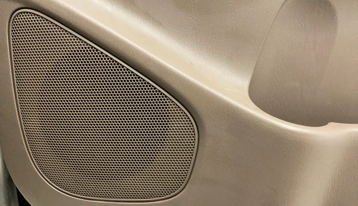 2015 Toyota Innova 2.5 VX 7 STR BS IV, Diesel, Manual, 89,358 km, Speakers