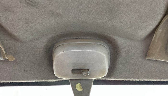 2017 Maruti Eeco 5 STR WITH AC PLUSHTR, Petrol, Manual, 86,826 km, Ceiling - Roof light/s not working