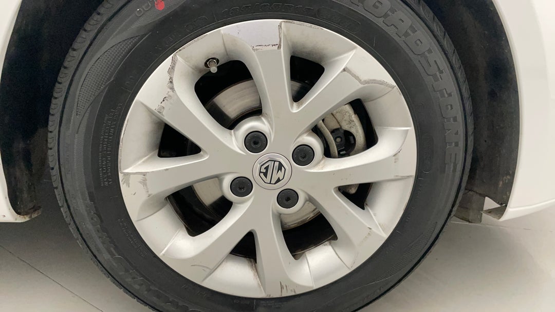 Wheels Rim Front RHS Scuff