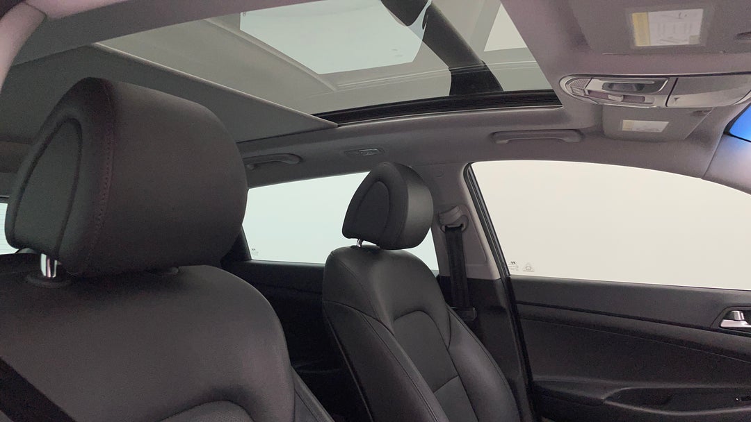 Interior Sunroof/Moonroof