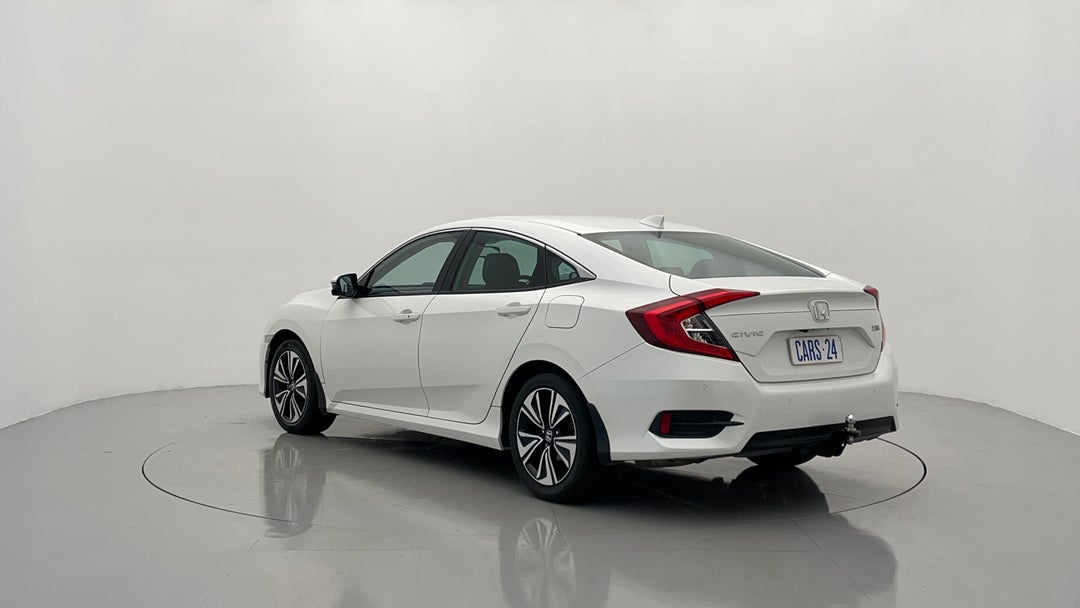 Left Back Diagonal (45- Degree) View