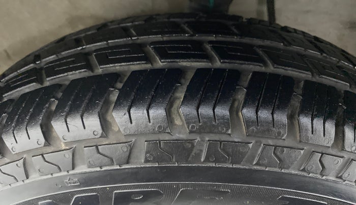 2018 Maruti Alto 800 LXI, Petrol, Manual, 6,137 km, Left Front Tyre Tread