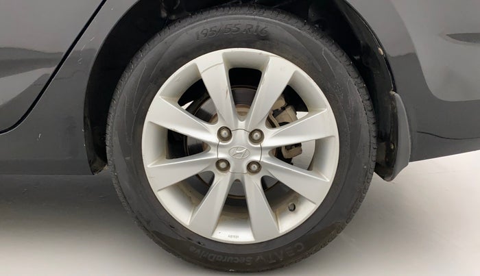 2012 Hyundai Verna FLUIDIC 1.6 VTVT SX, Petrol, Manual, 60,226 km, Left Rear Wheel