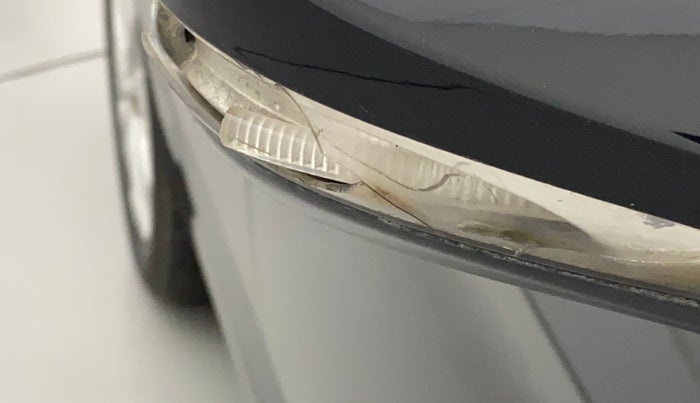 2012 Hyundai Verna FLUIDIC 1.6 VTVT SX, Petrol, Manual, 60,226 km, Right rear-view mirror - Indicator light has minor damage