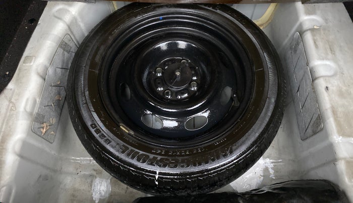 2015 Tata Zest XT QUADRAJET 90PS, Diesel, Manual, 72,219 km, Spare Tyre
