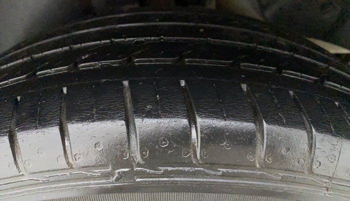 2017 Hyundai Creta 1.6 E + VTVT, Petrol, Manual, 48,030 km, Right Front Tyre Tread