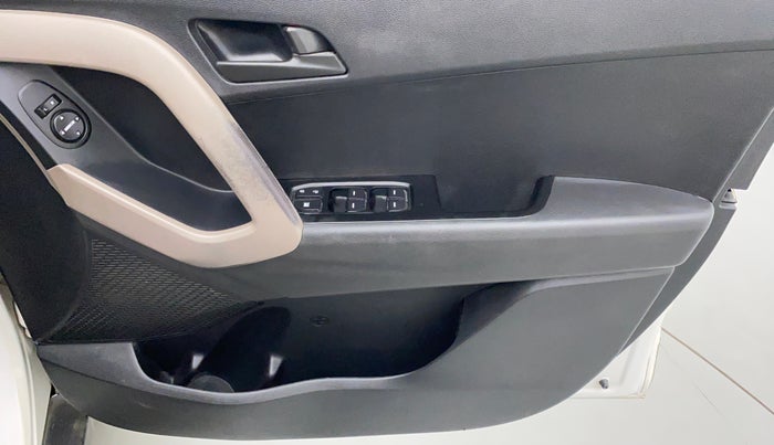 2017 Hyundai Creta 1.6 E + VTVT, Petrol, Manual, 48,030 km, Driver Side Door Panels Control