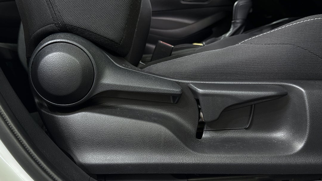 2024 Toyota Corolla Ascent Sport + Conv Pk Hybrid, Automatic, 27202 km, Drivers Side Adjustment Panel