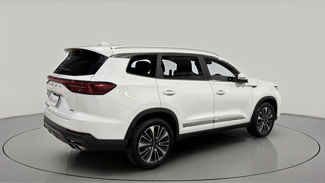 2025 Chery Tiggo 8 Pro Max Ultimate AWD, Automatic, 18337 km, Right Back Diagonal (45- Degree) View