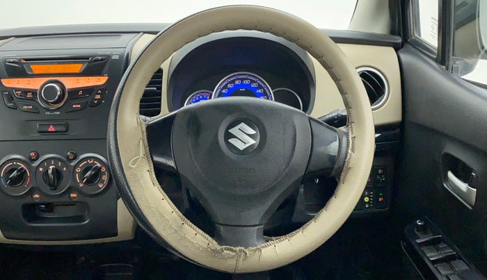 2017 Maruti Wagon R 1.0 VXI (O) AMT, Petrol, Automatic, 70,769 km, Steering Wheel Close Up