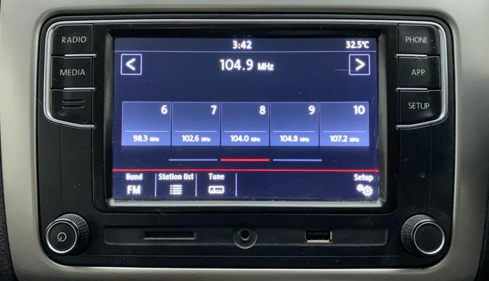 2018 Volkswagen Ameo HIGHLINE PLUS 1.0L 16 ALLOY, Petrol, Manual, 26,815 km, Infotainment System