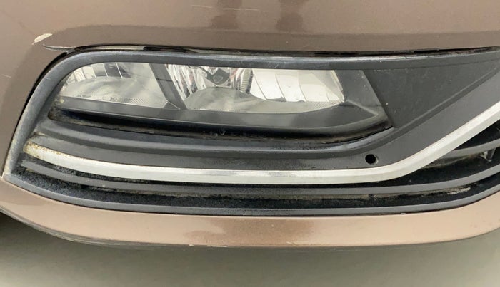2018 Volkswagen Ameo HIGHLINE PLUS 1.0L 16 ALLOY, Petrol, Manual, 26,815 km, Right fog light - Not fixed properly