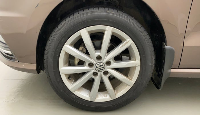 2018 Volkswagen Ameo HIGHLINE PLUS 1.0L 16 ALLOY, Petrol, Manual, 26,815 km, Left Front Wheel