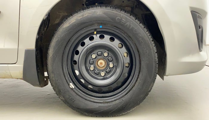 2014 Maruti Ertiga VXI ABS, Petrol, Manual, 50,906 km, Right Front Wheel