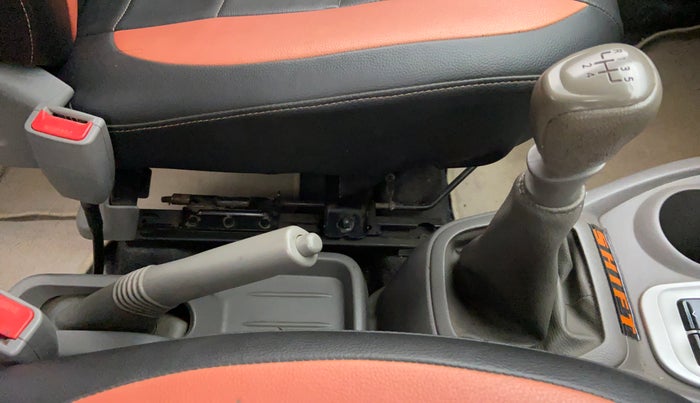 2016 Datsun Redi Go T, Petrol, Manual, 21,942 km, Gear Lever