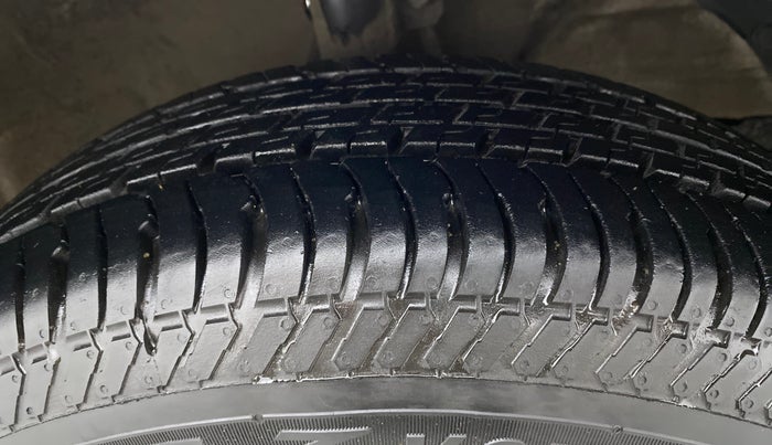 2019 Maruti Dzire VXI, Petrol, Manual, 58,422 km, Right Front Tyre Tread