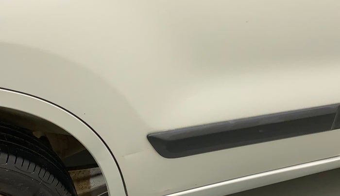 2018 Maruti Wagon R 1.0 LXI CNG, CNG, Manual, 78,223 km, Right rear door - Slightly dented