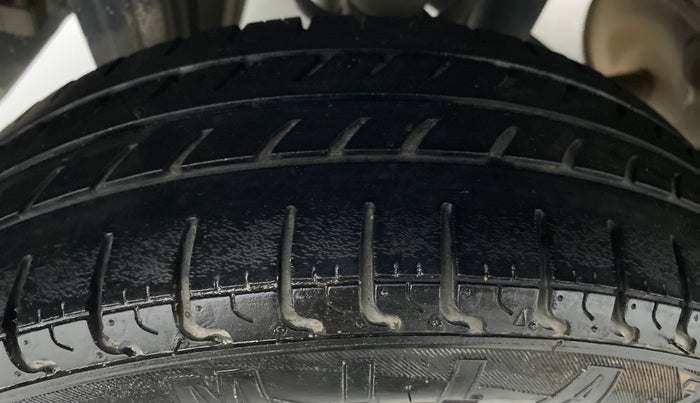 2017 Maruti Alto K10 VXI P, Petrol, Manual, 56,796 km, Right Rear Tyre Tread