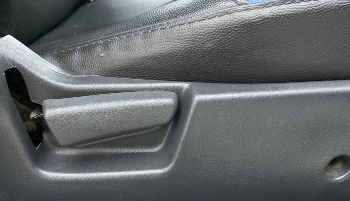 2017 Maruti Alto K10 VXI P, Petrol, Manual, 56,796 km, Driver Side Adjustment Panel